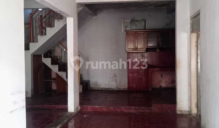 Strategic Flood-Free Residence in Taman Kopo Indah 1 - Ideal for Families