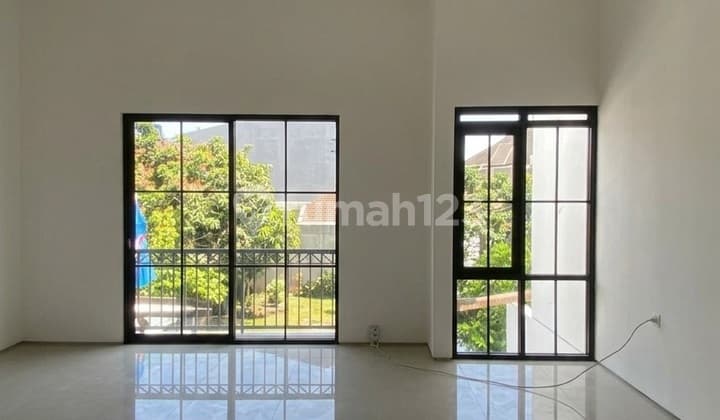 New Modern House in Pasirluyu, Suitable for Young Families