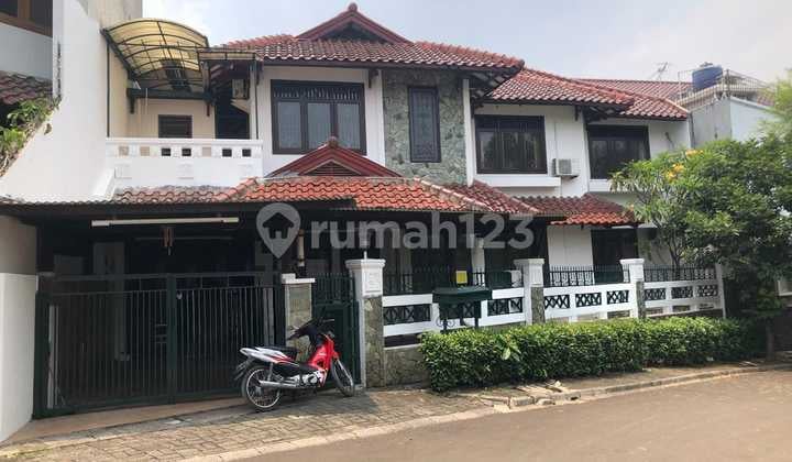 Rumah 2 Lantai Lokasi Strategis Cinere Depok