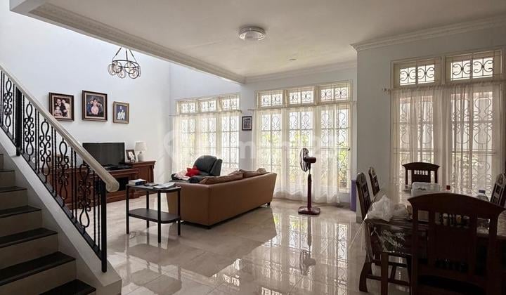 Rumah Dua Lantai Siap Huni di Legenda Wisata