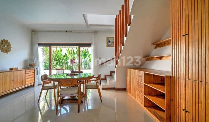 Modern Minimalis Villa In Central Kerobokan Bali