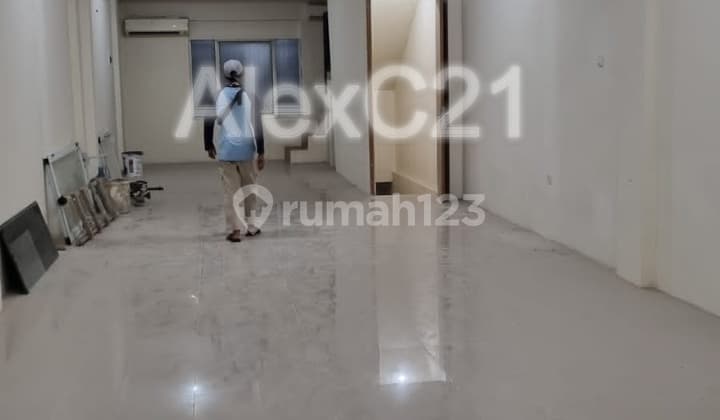 Disewakan Ruko Khusus Untuk Kantor di Taman Palem, Cengkareng Barat, Cengkareng, Jakarta Barat