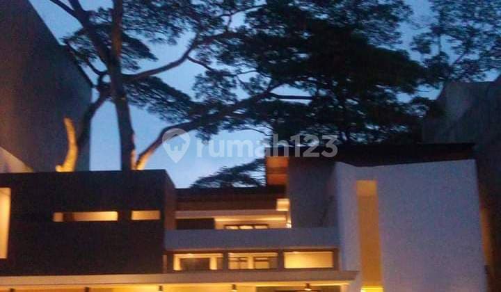 Rumah Di Kawasan Elite Emerald Cove Gading Serpong