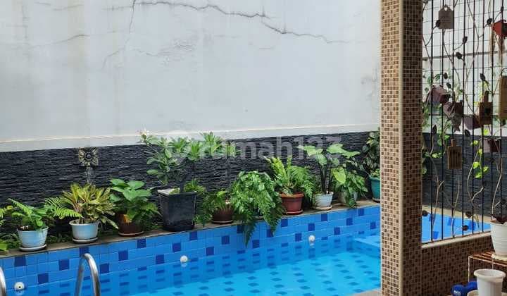 Premium Fully Furnished House with Swimming Pool in Metland Menteng Cakung