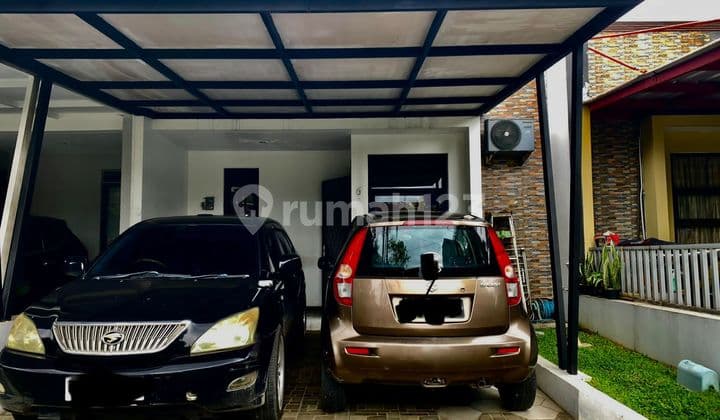 Rumah Nyaman di Grand Sharoon