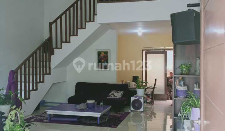 Rumah Luas Hook Samping Jalan Cigadung Cocok Untuk Tempat Tinggal Kostan Penginapan