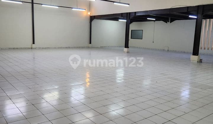 Disewakan Gudang Bersih Daerah Taman Kopo Indah Bagus