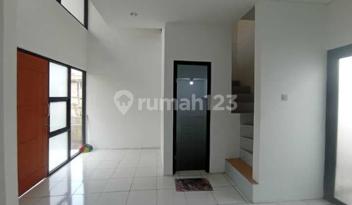 Rumah Minimalis Lingkungan yang Asri di Lembang