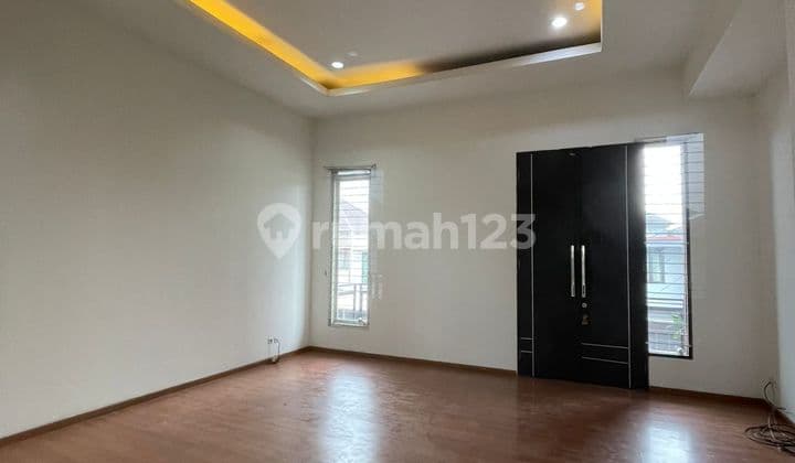 Spacious House Ready to Occupy in Mekar Wangi
