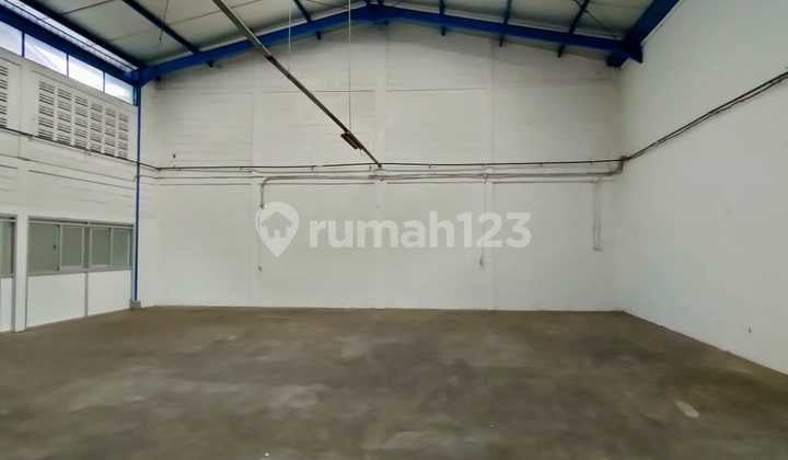 Gudang Bagus Luas 200m2an Dekat Pintu Tol Kopo