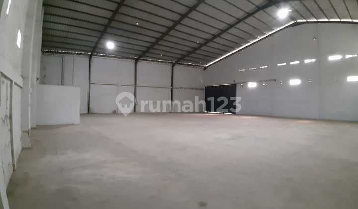 Disewakan Gudang Bagus Lokasi Prime Mainroad Kiaracondong