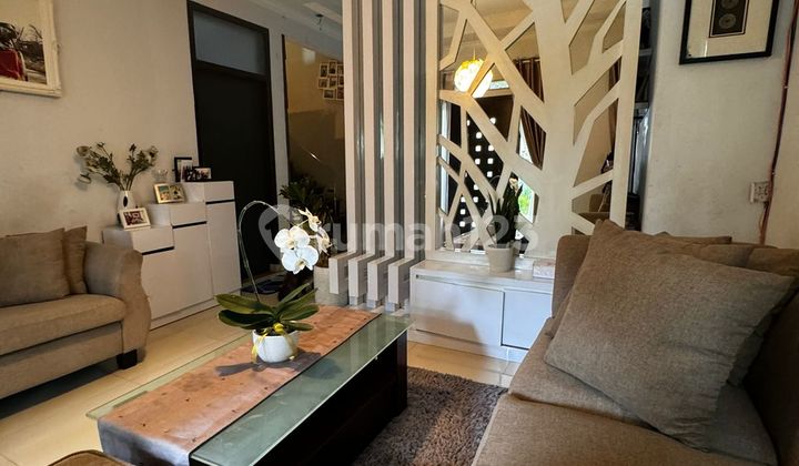 Dijual Rumah Cantik & Hommy Sayap Lengkong Semy Furnish