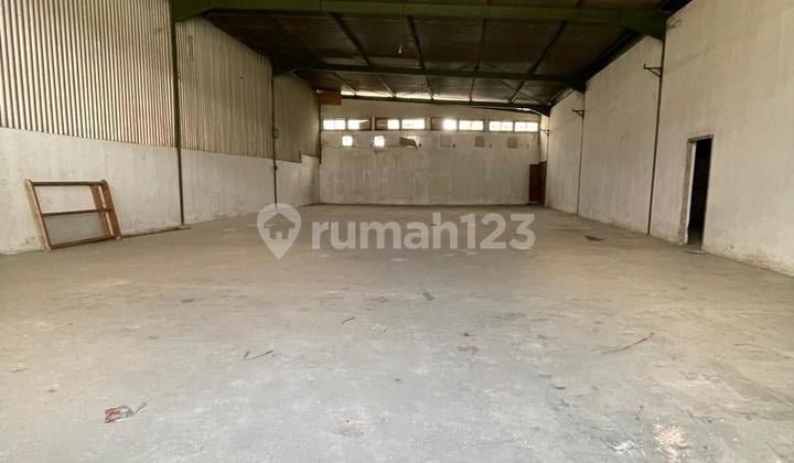 Gudang Luas Bangunan 420M2 Siap Pakai Lokasi Dekat Pajajaran