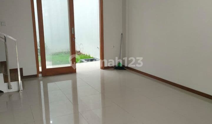 Best Buy!!! Dijual Rumah Luas Komplek Elite Awiligar Dekat Dago Pahlawan !!! Jarang Ada