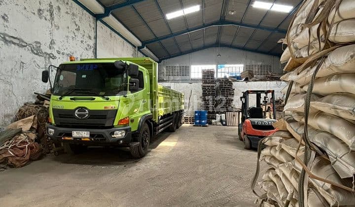 Gudang Bagus Bersih Area Taman Kopo Indah Akses Container