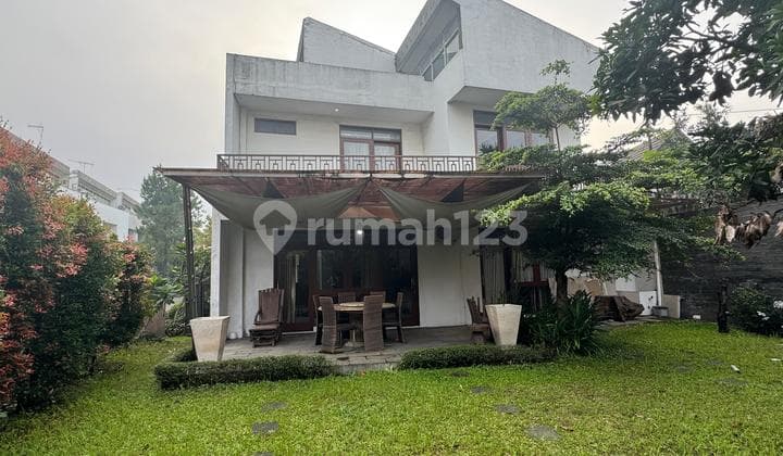 Spacious Modern House with a Beautiful Garden near Pasteur Toll Road