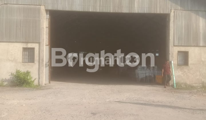 Warehouse rental for goods