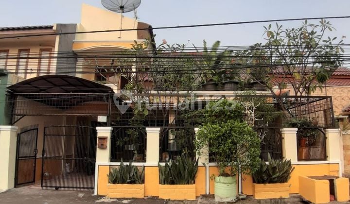 Rumah Siap Huni 8 Menit ke Mall Cipinang Indah SHM Bebas Banjir J34018