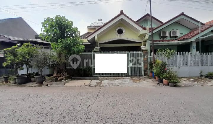 Rumah LB 150 SHM Hadap Utara 11 Menit ke Eka Hospital Margonda J-39495