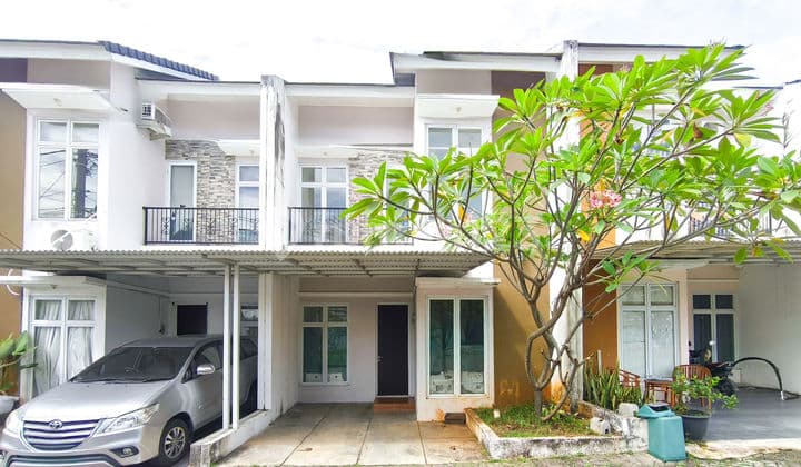 2-Story House, Freehold Title, Easy Access Near Summarecon Mall Serpong, Ready to Move In J41131