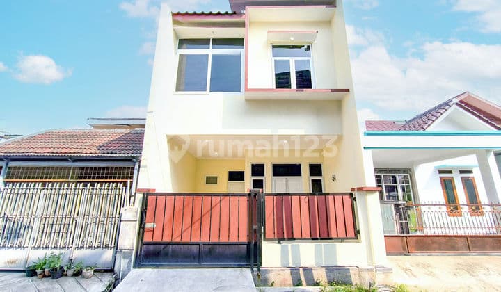 Rumah 2 LT Strategis 3 Menit ke Rs Sari Asih Cipondoh Siap Huni J32353