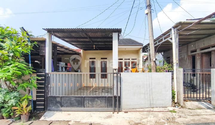 Rumah SHM Hadap Timur Dekat Living World Grand Wisata Bekasi J-39637