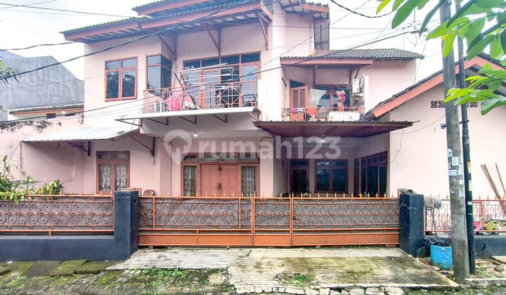 Rumah Strategis 10 Menit ke Gerbang Tol Pamulang Hadap Timur J22949