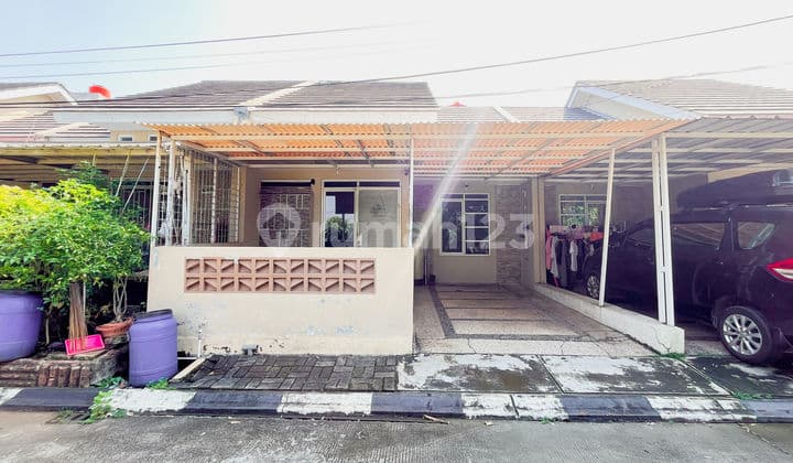 Rumah Hadap Selatan SHM Siap Huni dekat Primaya Hospital Bekasi Utara J-34479