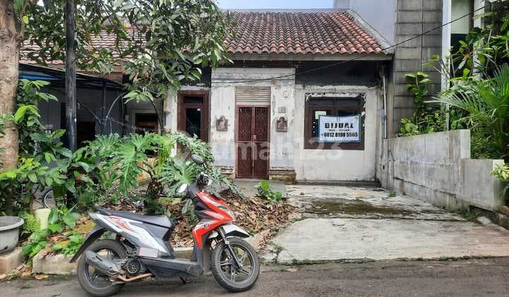 House Needs Renovation In Taman Tampak Siring Sentul City Bogor By Owner