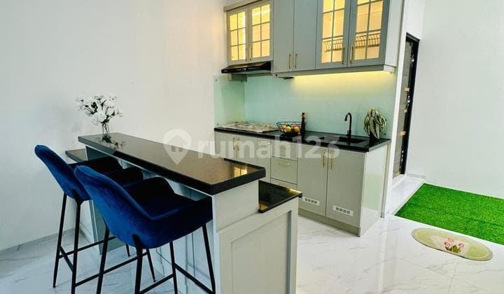 Rumah Modern 2 Lantai Semi Furnished Lokasi di BSD Tangerang Selatan