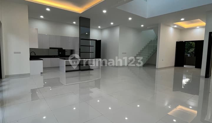 Rumah Modern Minimalis 2 Lantai Siap Huni Lokasi di Perumahan Asri BSD City