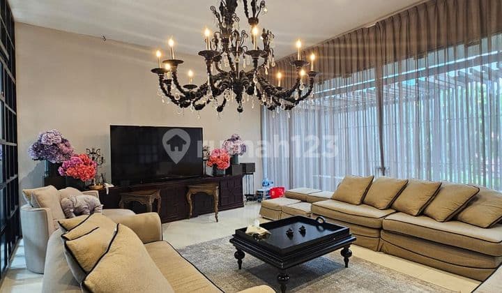 Beautiful Luxury House in Radio Dalam, South Jakarta, Excellent