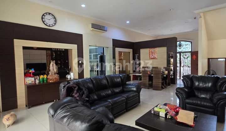 Rumah Bagus Dalam Komplek Layar Permai Pik