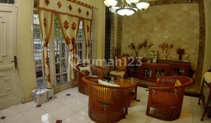 bonus furniture dekat TSM dua lantai