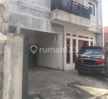 Rumah Dan Kostan di Jalan Ekor Kuning, Rawamangun Jakarta Timur