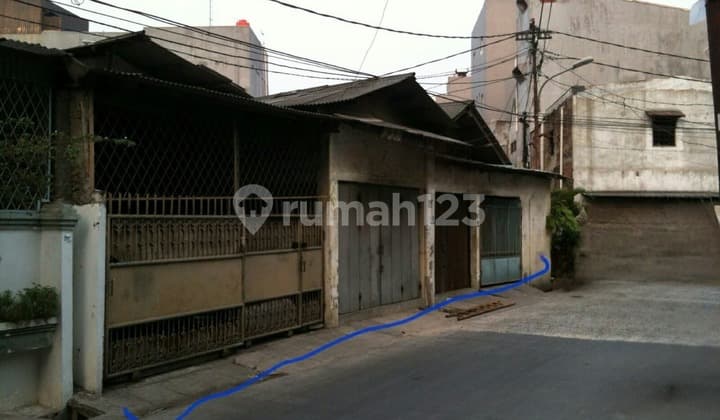 Dijual Cepat Rumah Hitung Tanah di Jalan Duri Selatan, Tambora, Jakarta Barat
