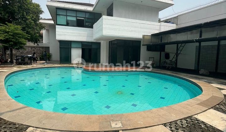 Dekat Gbk, Dijual Rumah Siap Huni Ada Kolam Renang di Permata Hijau Jakarta Selatan