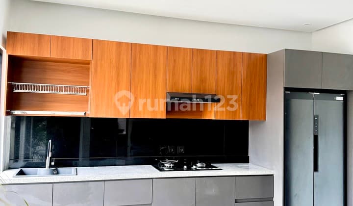 Villa Baru Semi Furnished Siap Huni 10 Menit Ke Canggu