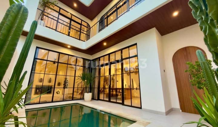 Modern Villa Fullyfurnished Siap Huni di Seseh