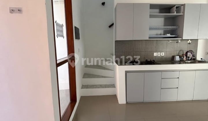 New Semi-Furnished House Ready to Move In, 7 Minutes to Bakery