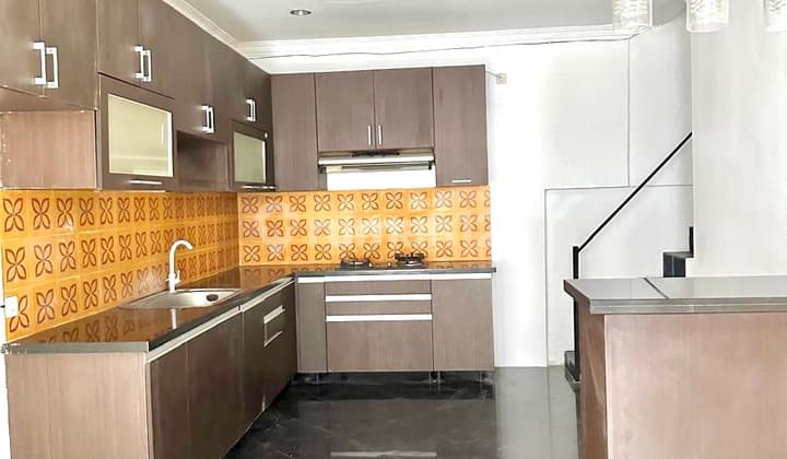 Rumah Baru Direnovasi Siap Huni 3 Menit Ke Klub Jimbaran