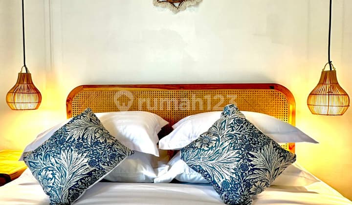New and Modern Ready-to-Occupy Villa 10 Minutes to Pandawa Beach