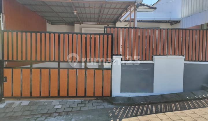Newly Renovated Fully Furnished Ready to Move In 10 Minutes to Jimbaran Sidewalk
