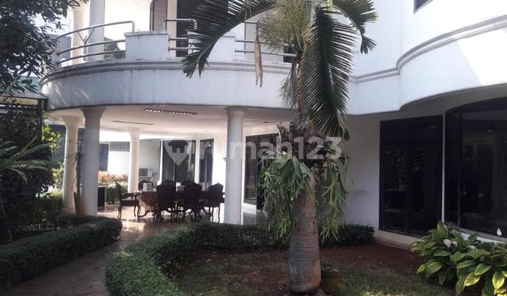 Rumah Mewah 2 lantai Parkiran luas Kalibata Pancoran