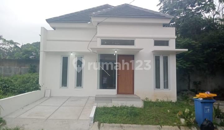 Primary House for Sale in Jomin, Kota Baru, Kerawang, West Java