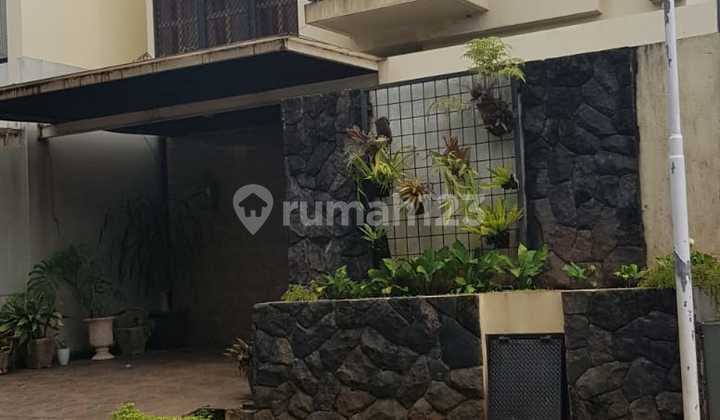 Dijual Rumah Town House Tamarind Lane, Lebak Bulus. Jak sel