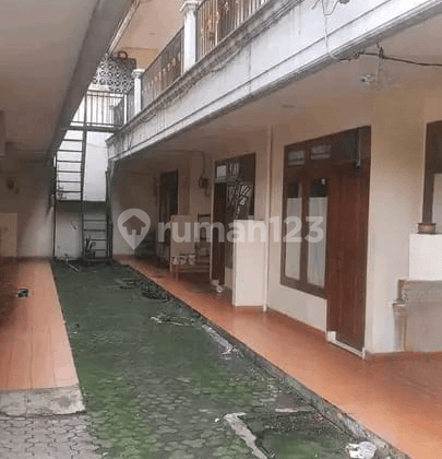 Dijual kos-kosan yang sudah terisi penuh, di lokasi strategis