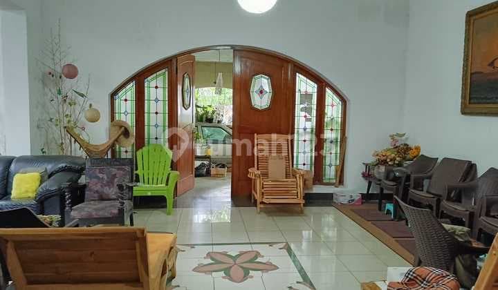 Quick Sale Classic Mainroad House Purnawarman Riau Wing