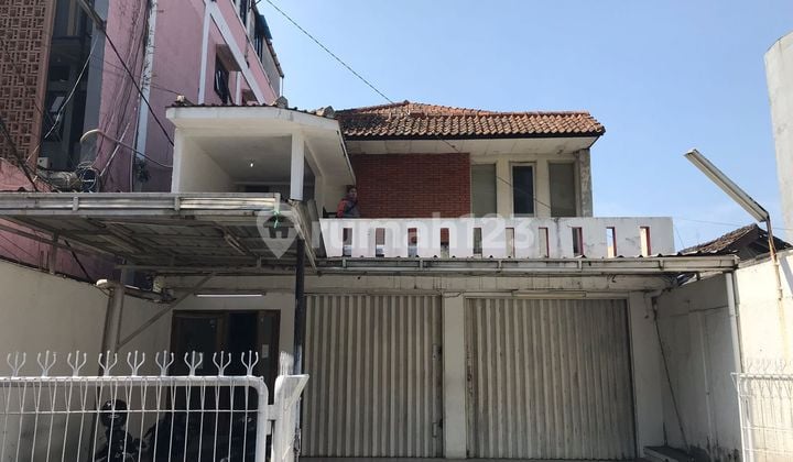 rumah dan tempat usaha mainroad Cihampelas ada basement