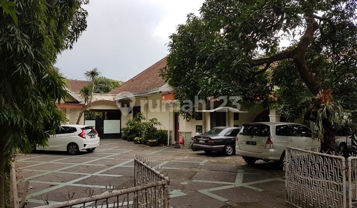 rumah bagus tengah kota Purnawarman sayap Dago